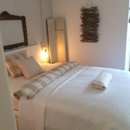 Fine White Lapa *